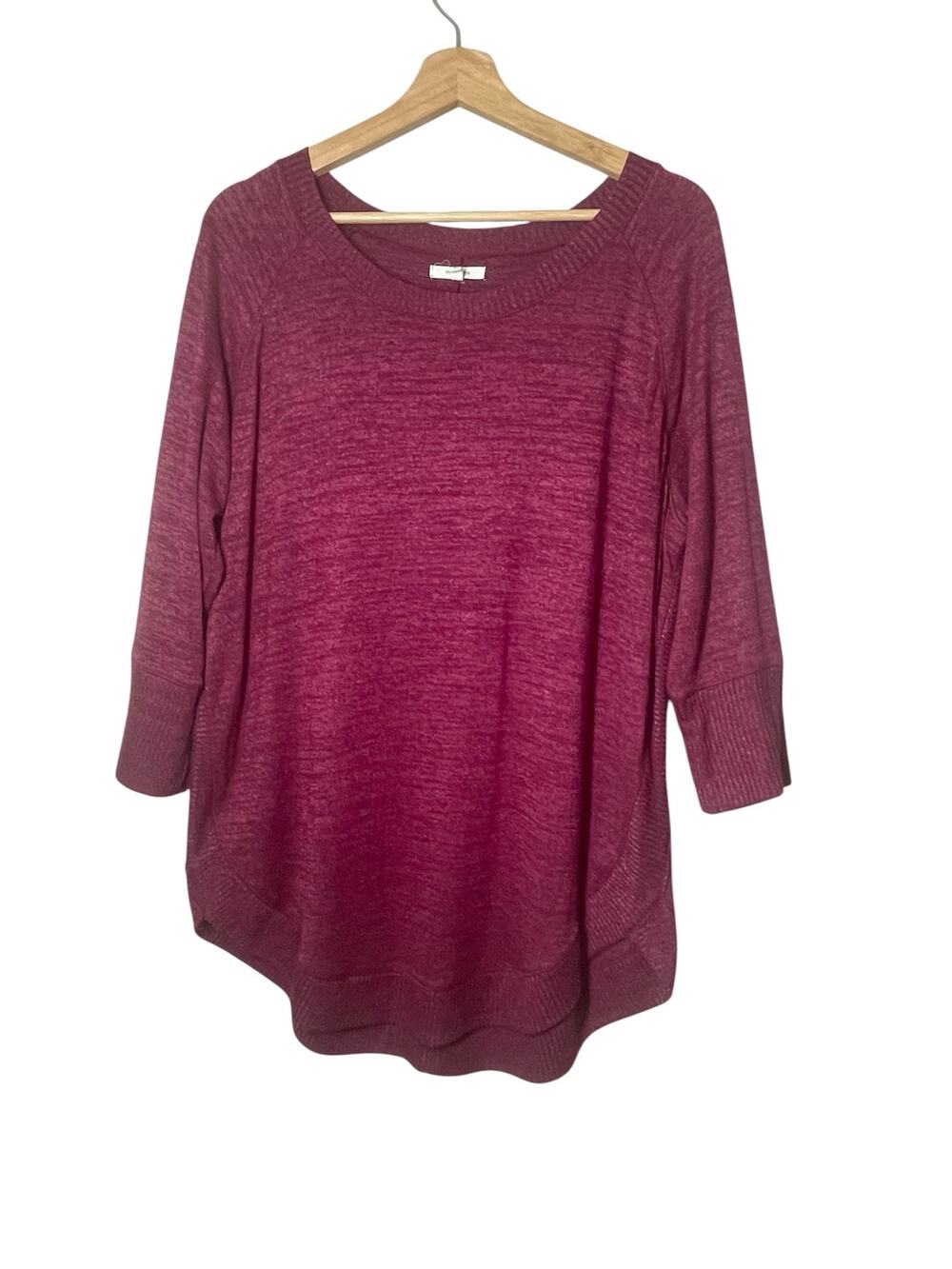 Maurices Lightweight Sweater Cranberry Raspberry Size Large Crewneck